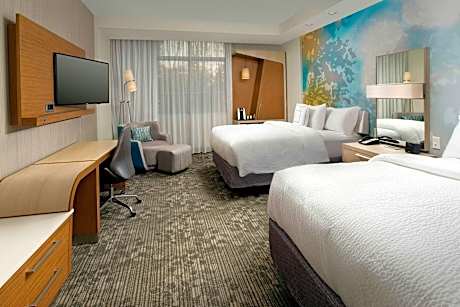 Queen Room with Two Queen Beds and Bathtub - Mobility Access/Hearing Accessible