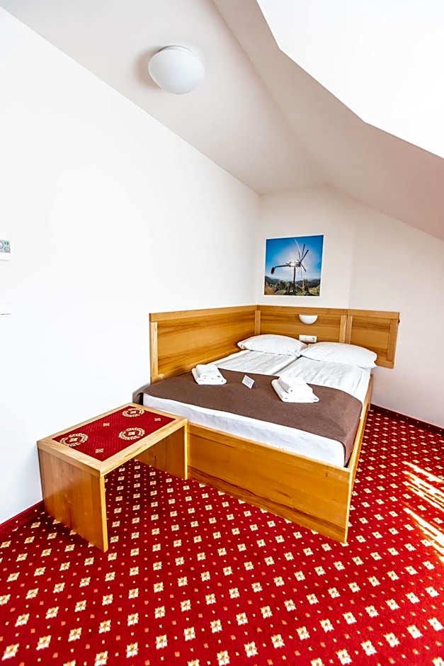 Photo 1 of 7 of Suite