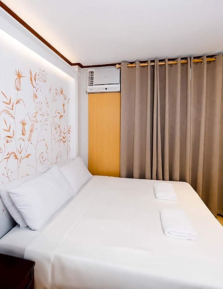 Dumaguete Royal Suite Inn