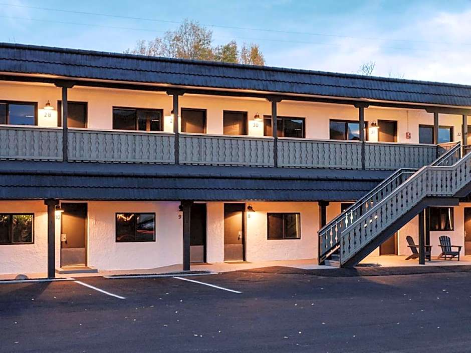 Western Lodge