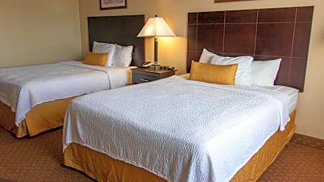 Standard Room with Two Queen Beds – North Building, City View