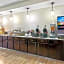 La Quinta Inn & Suites by Wyndham South Bend