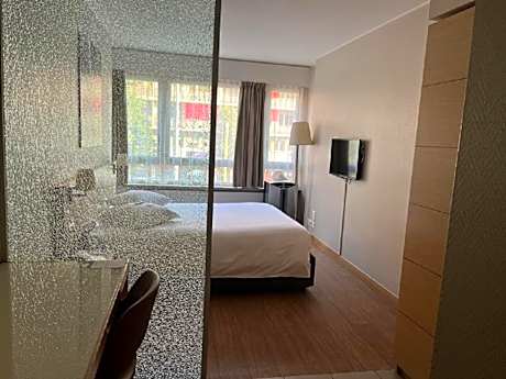 Starling Room