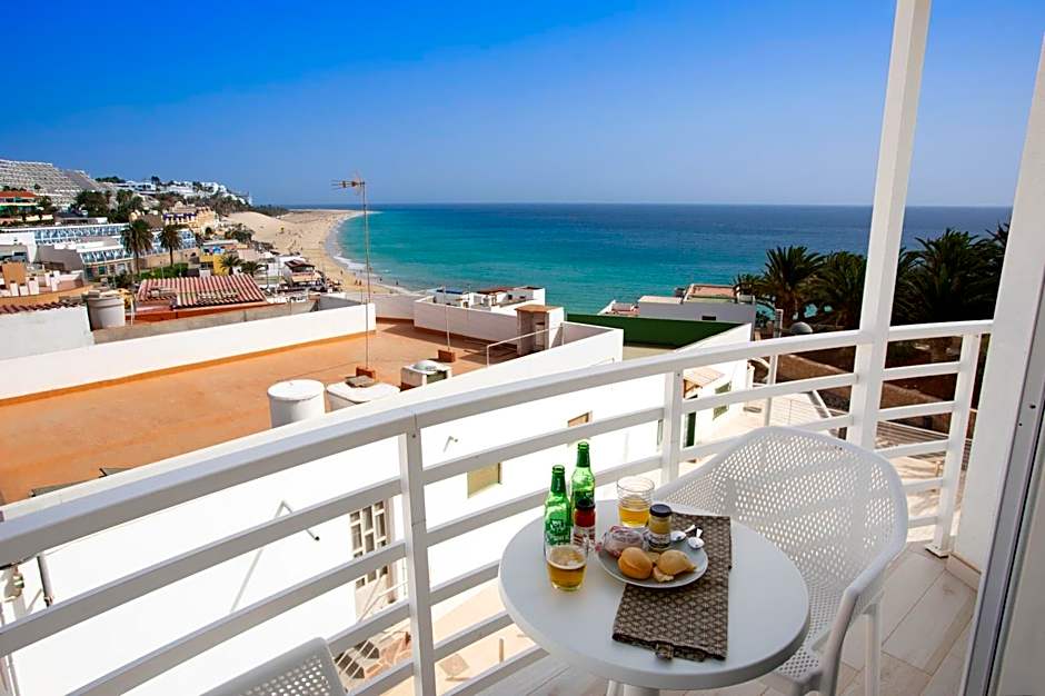 ALTAVISTA APARTAHOTEL-Adults Only over 14