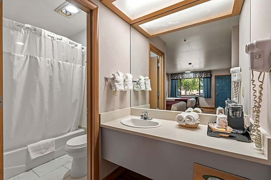 Americas Best Value Inn Phoenix Medford