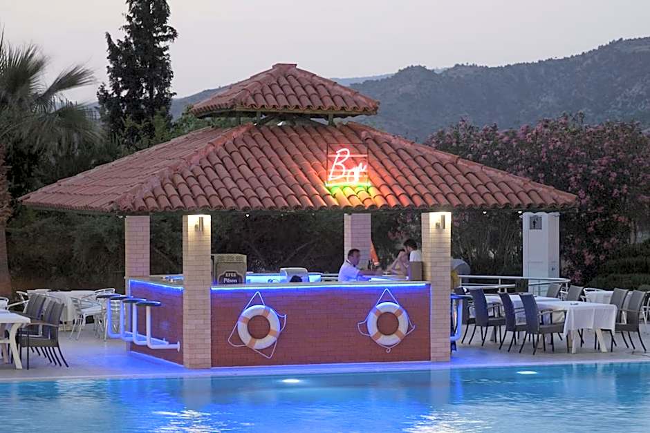 Lycus River Thermal Hotel