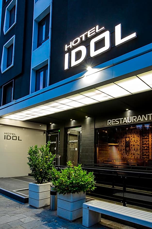 Hotel Idol