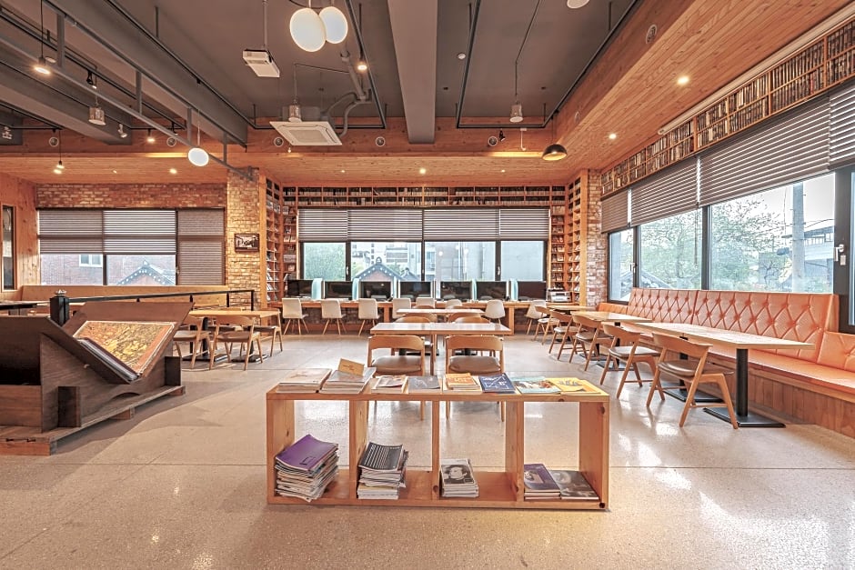 Jeonju Yeonghwa Hotel