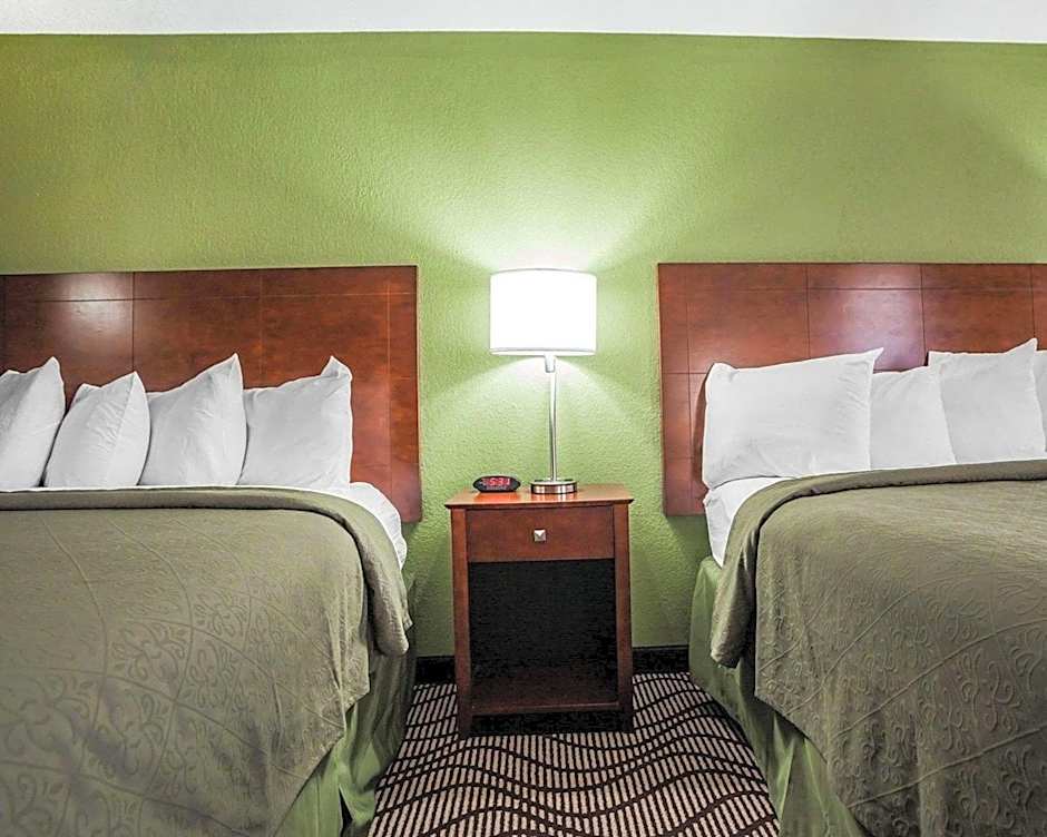 Quality Inn & Suites Altoona