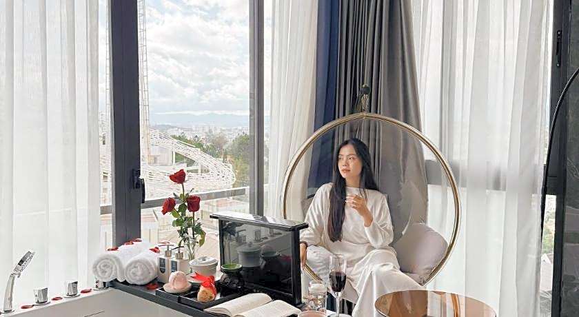 New Century Dalat Hotel