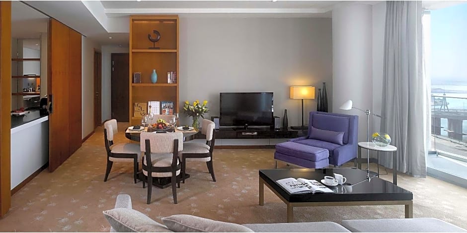 InterContinental Residence Suite Dubai Festival City