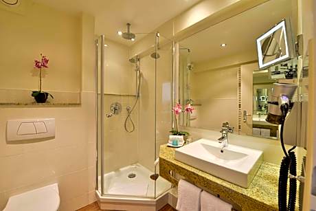 1 Double Bed Premium Room Garden View Quiet Location Free W-Lan Espresso Machine