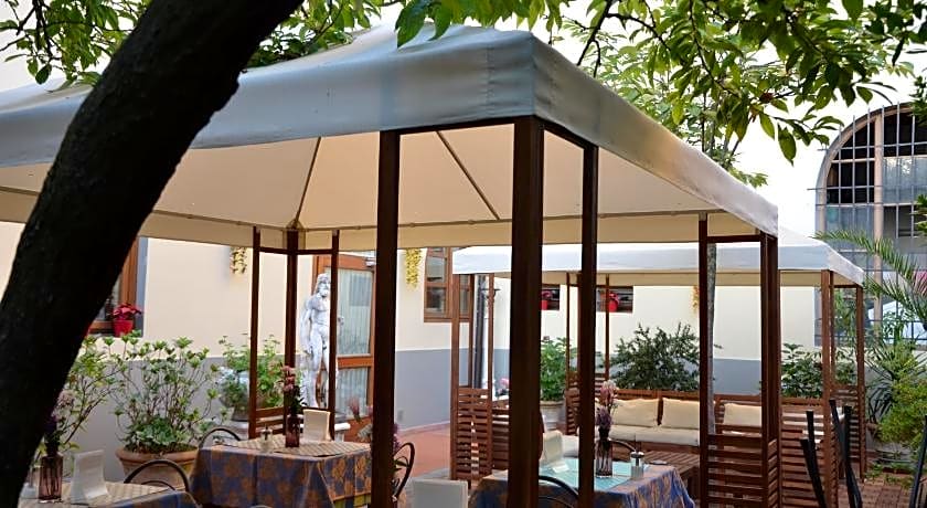 Hotel Mia Cara
