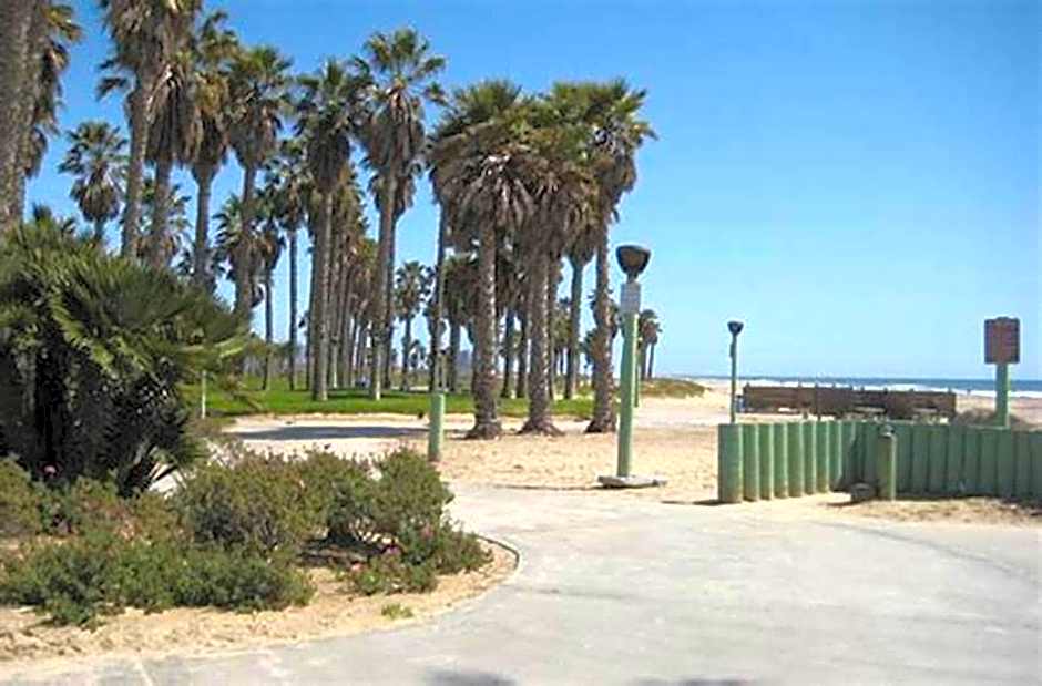 Motel 6 San Pedro, CA Port of Los Angeles