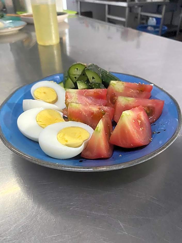 E.J. Pyrgos Bay Hotel