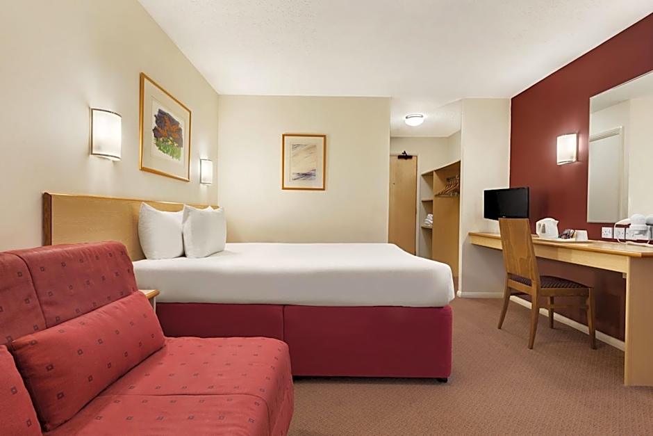 Days Inn Warwick South M40