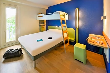 Standard Double Room with Bunk Bed