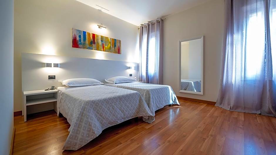 Confidence Hotel Ligabue