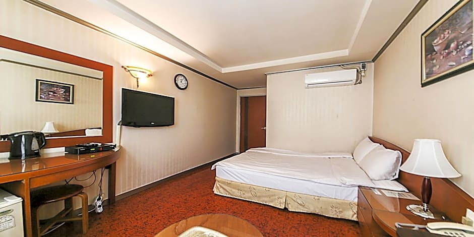 Hotel Busan Station 102