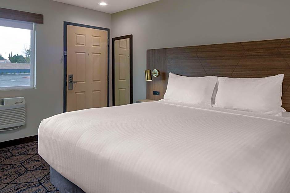 Ramada by Wyndham Modesto Yosemite Area