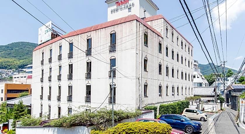 OYO Sasebo Palace Hotel