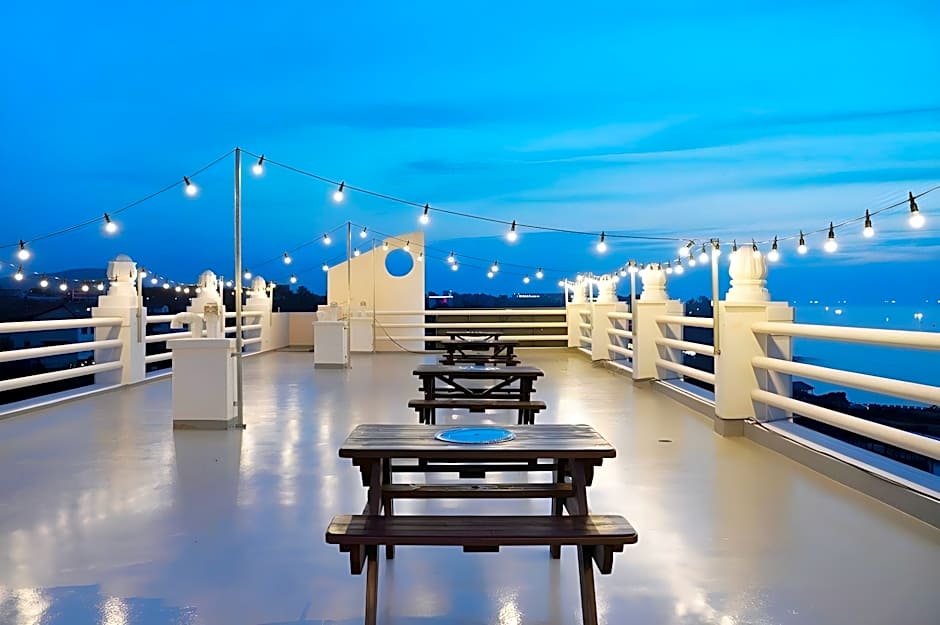 Cocoon Hotel
