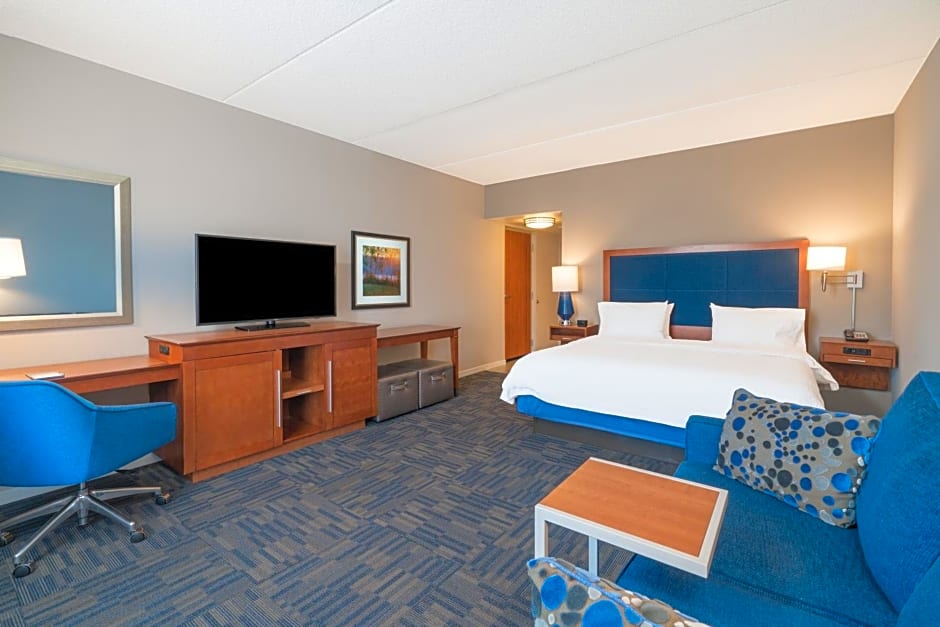 Hampton Inn & Suites Newburgh Stewart Airport, NY