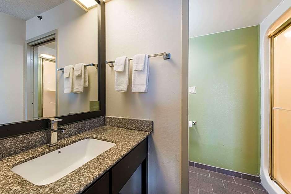 Studio 6 Suites Knoxville ,TN - Downtown