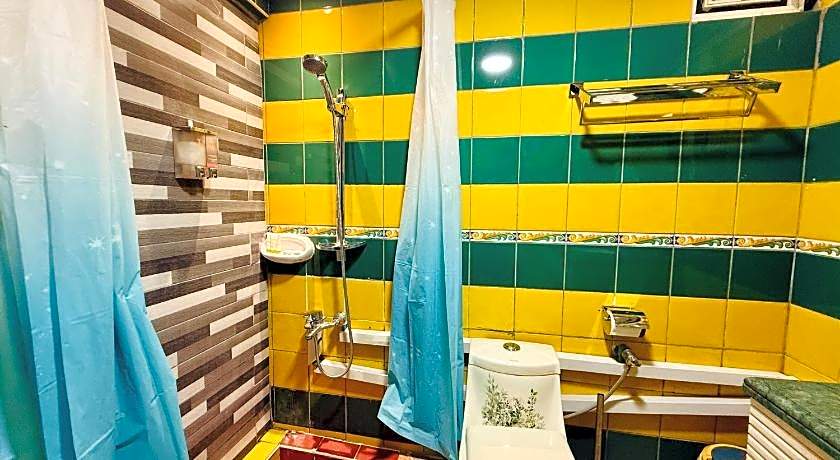 OYO 338 Transworld Hotel