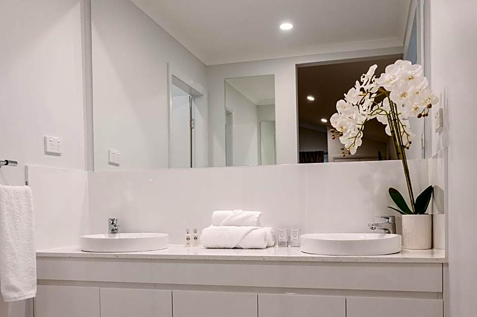 Leogate Estate Villas