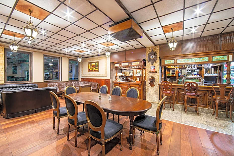Hotel Armales