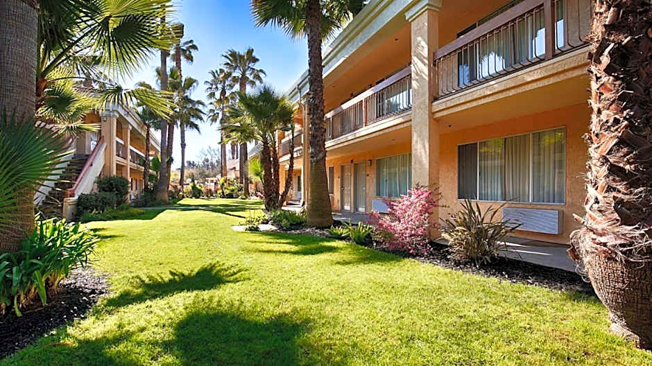 Best Western Palm Court Inn