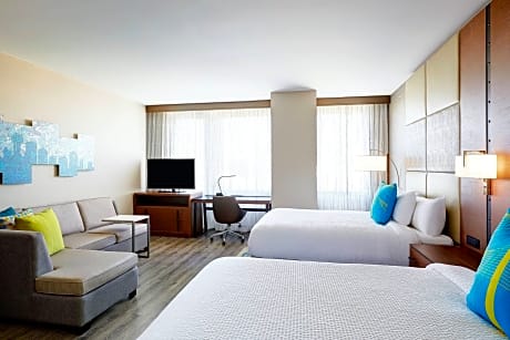 Studio, Multiple Beds (2 Queen Beds and 1 Double Sofa Bed)