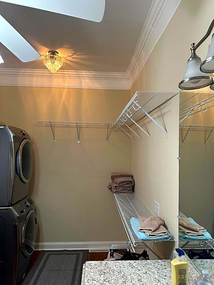 MooreField Suites Greensboro East