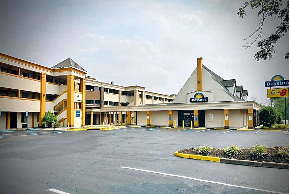 Days Inn by Wyndham Alexandria
