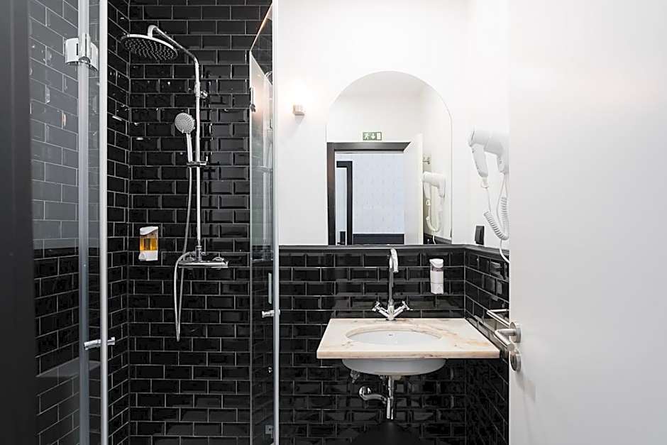 The Twenties by GuestReady