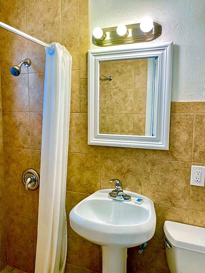 Glades Motel - Naples