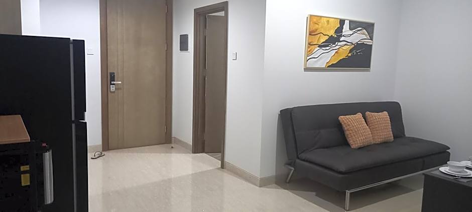 Southgate Residence, Ellegance