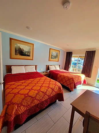 Queen Room with Two Queen Beds