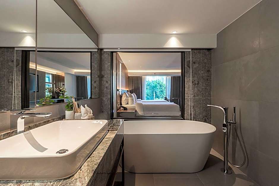 Gardina Asoke Hotel & Residence