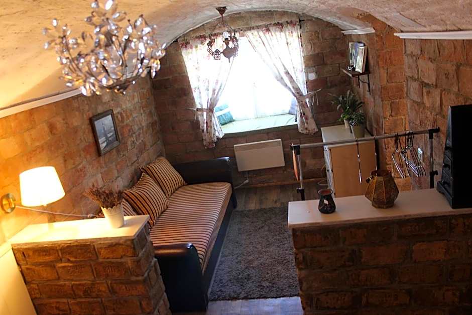 Kakukkfu Barlang-Vendeghaz