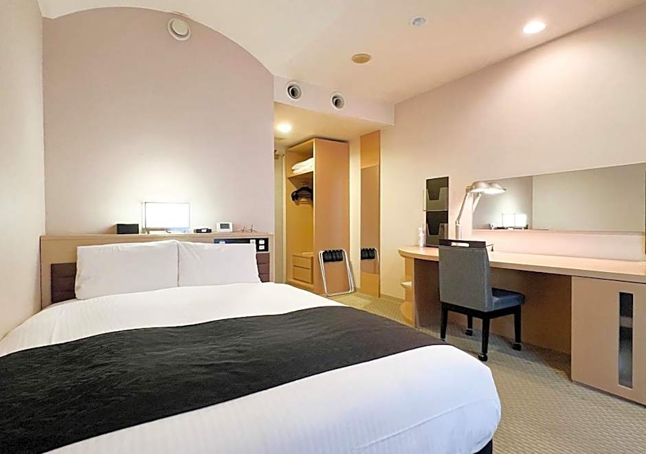 Photo 1 of 27 of Double Room - Non-Smoking