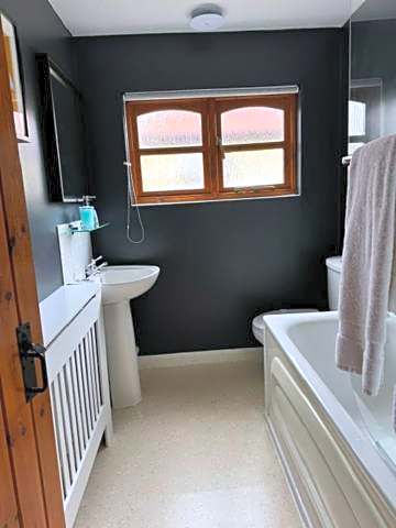 The Horseshoe and Castle