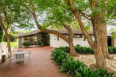 Protea Hotel Oudtshoorn Riempie Estate