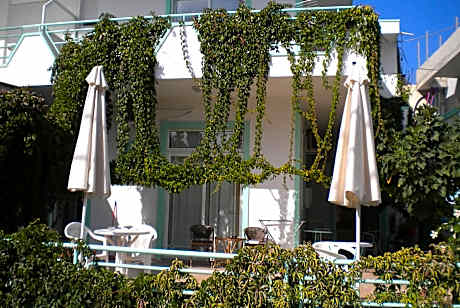 Marianthi Studios Stegna