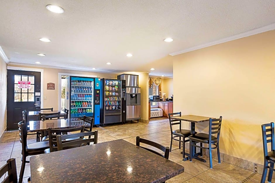 Rodeway Inn Metro Airport