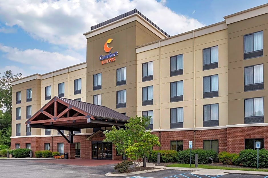 Comfort Suites Manchester near Arnold AFB