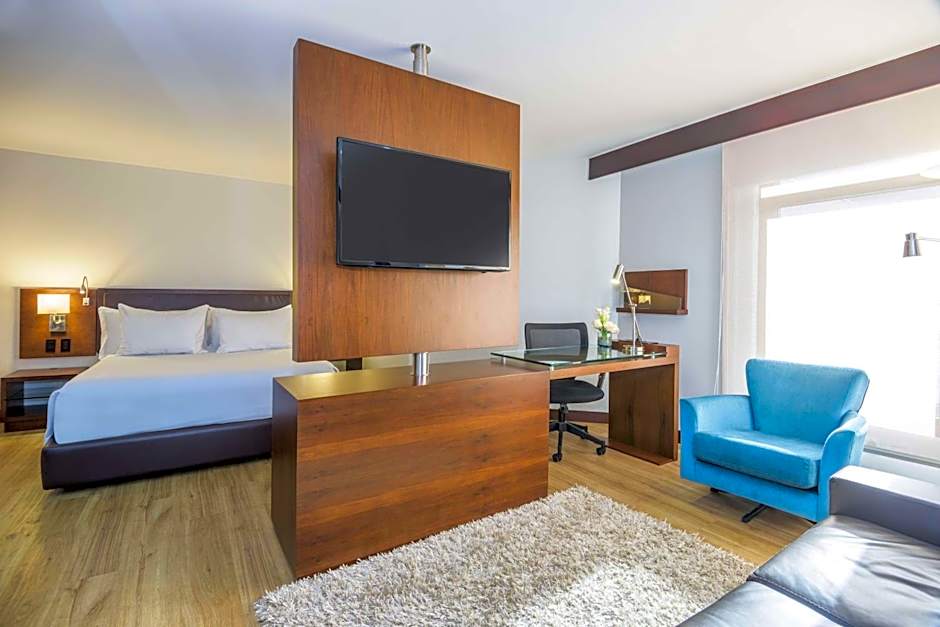 NH Collection Bogota WTC Royal