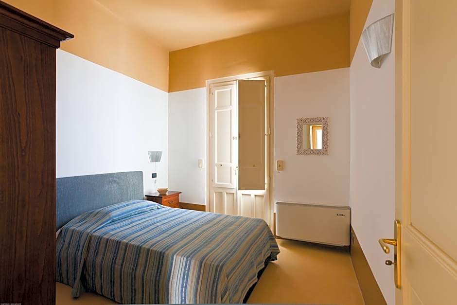 Photo 1 of 14 of Deluxe Apartment
