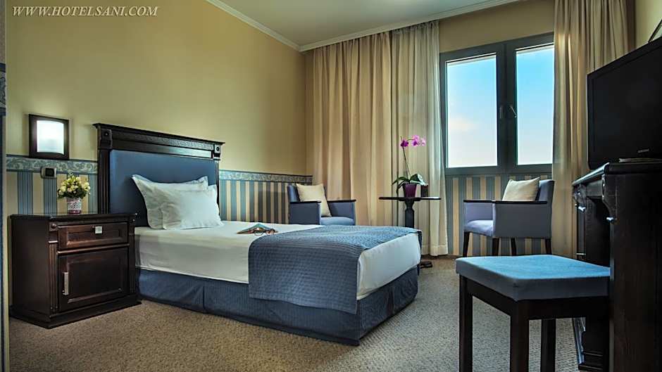 Hotel Sani